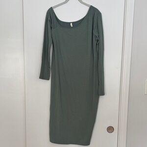 Asymmetric Green Long Sleeve Maternity Dress